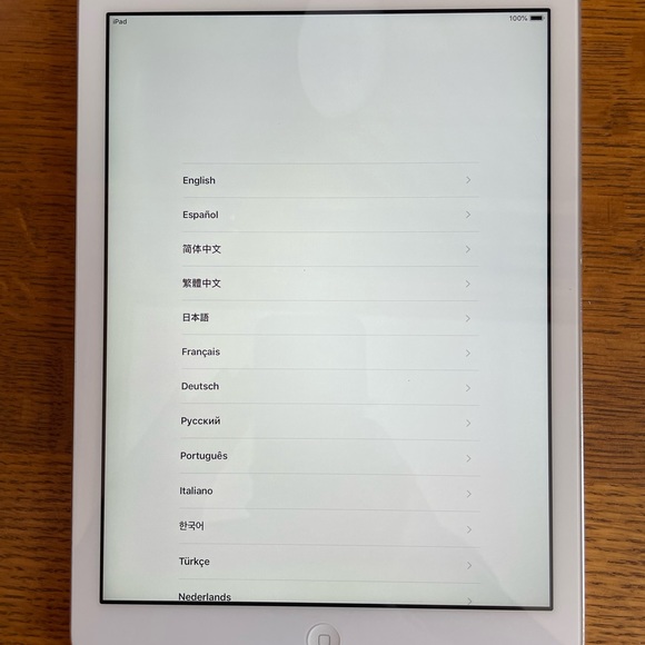 iPad Air 2nd Gen (2014) - Picture 2 of 5
